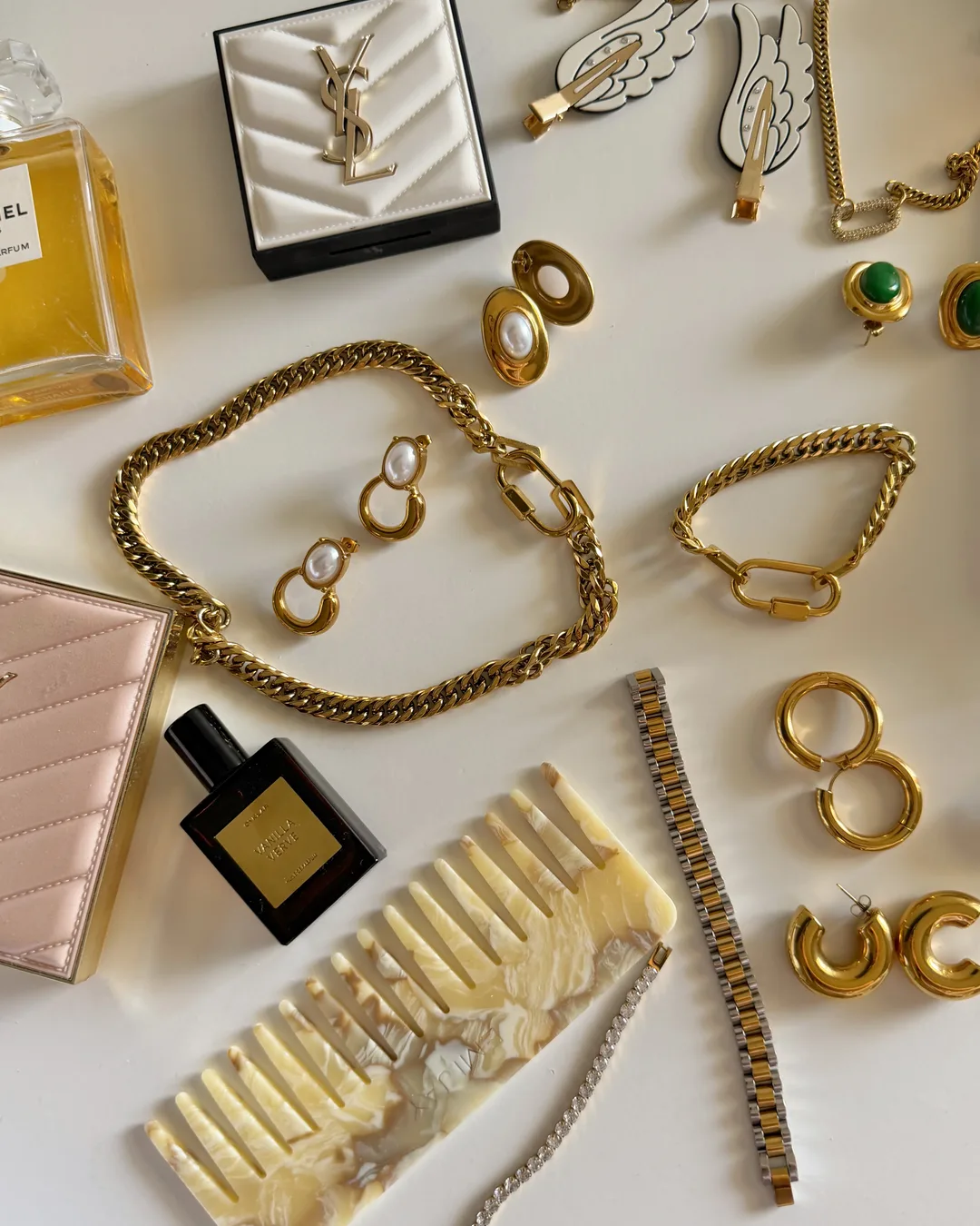Harper jewelry feed photograph